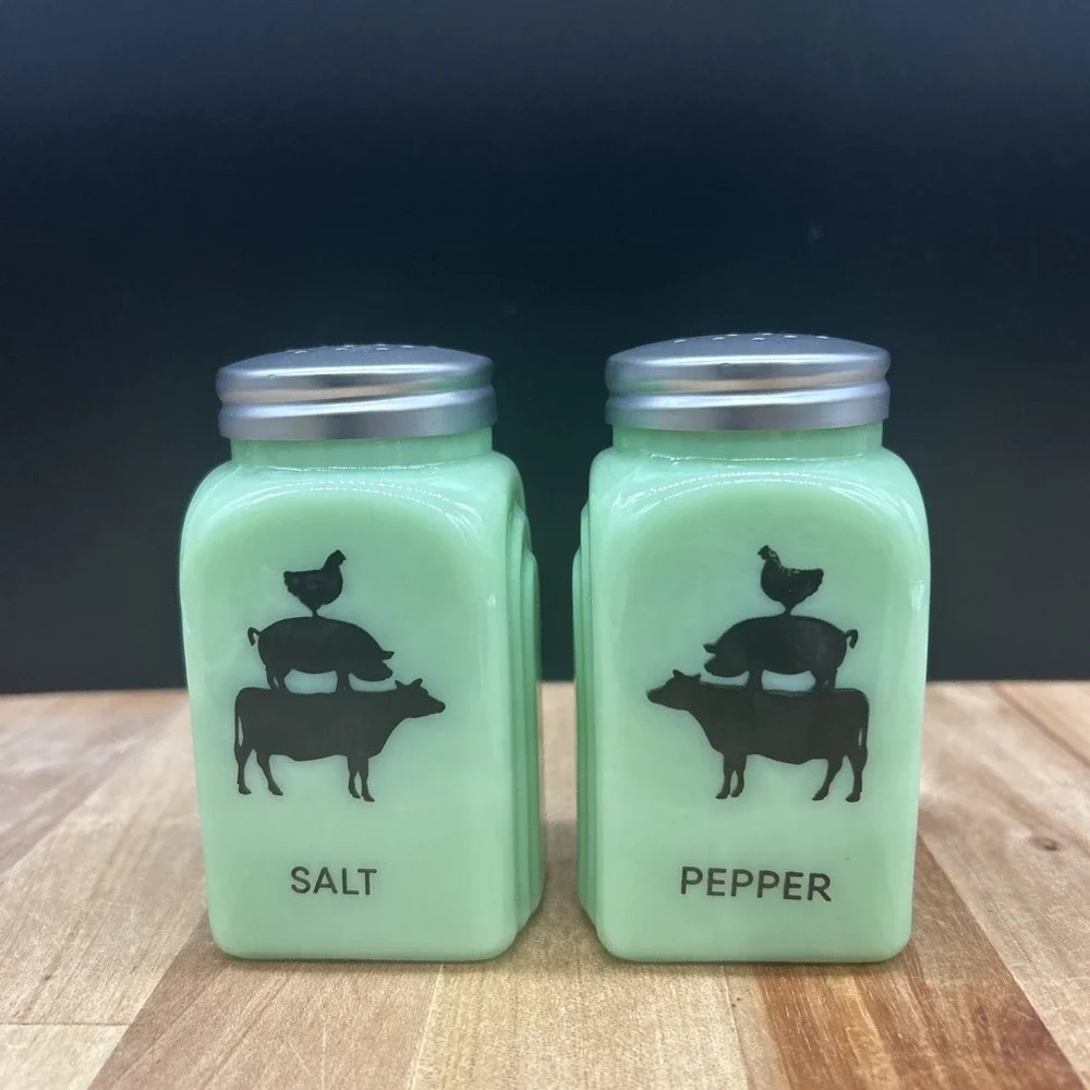 Mosser Farm Salt & Pepper Jadeite Green Arch  Shakers With Stacked Animals Gift